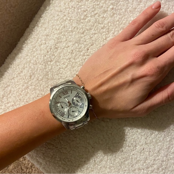 Guess watch - Picture 3 of 3